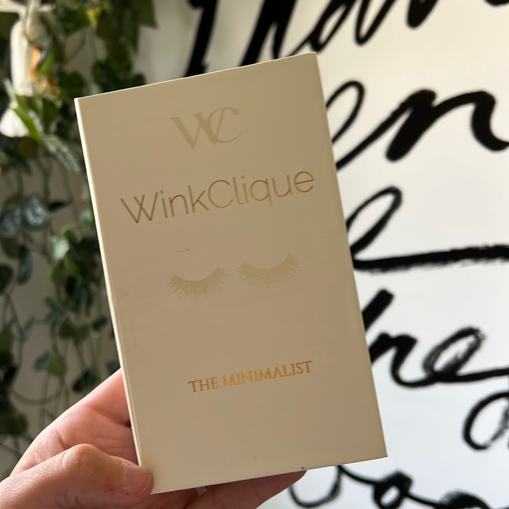 Winkclique minimalist lashes new in box